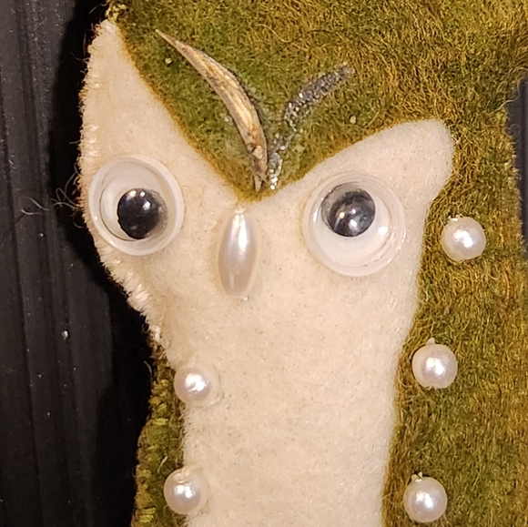 Retro Felted and Beaded Owl Ornament - Picture 12 of 16